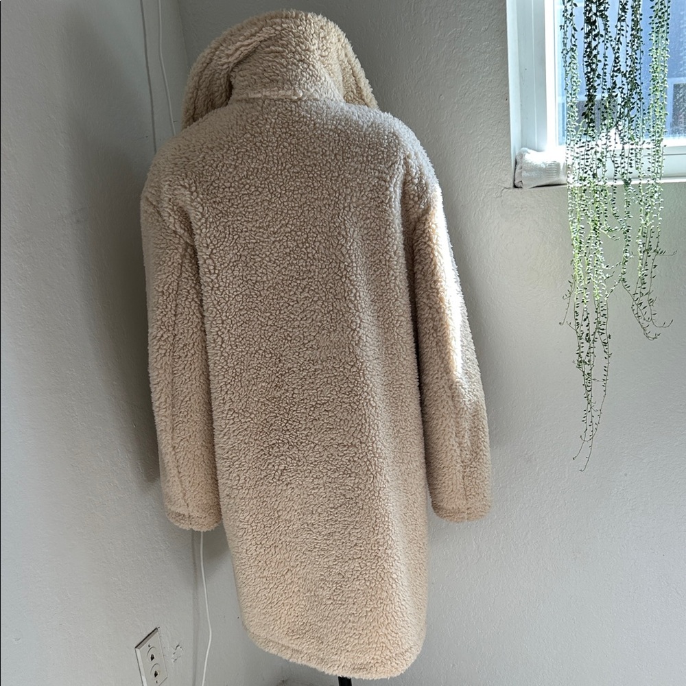 Uniqlo Cream Teddy Jacket - Picture 4 of 5